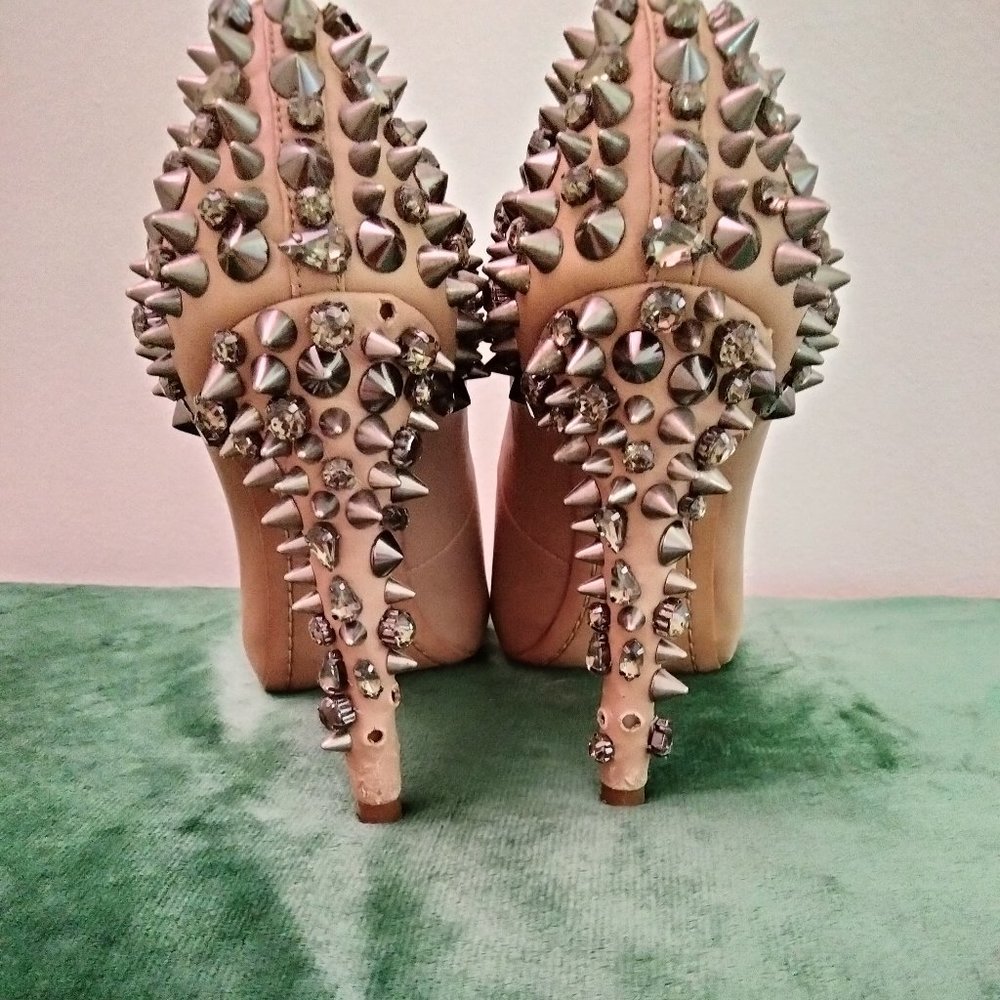 Spiked heels